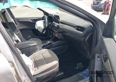 2022 Ford Escape Se z USA, uszkodzony, nr VIN 1FMCU9G67NUB87877